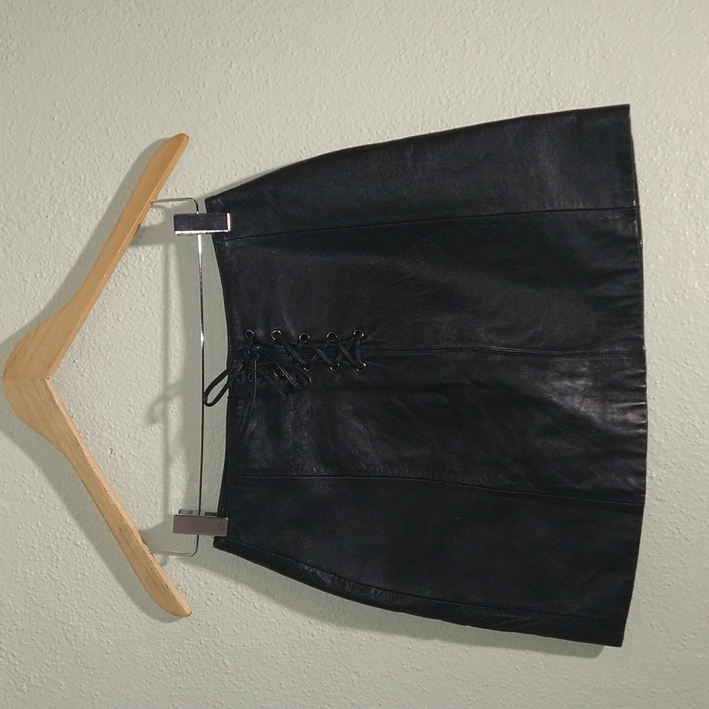 Vintage maxima Wilson’s leather mini skirt
